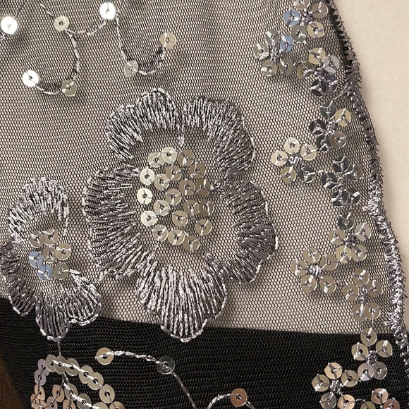 Glittering Black Silver Sequin Fringed Evening Scarf/ Shawl Wrap NEW - Picture 6 of 7